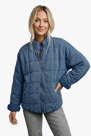 Women's Oversized Quilted Jacket with Zip-Up Front
